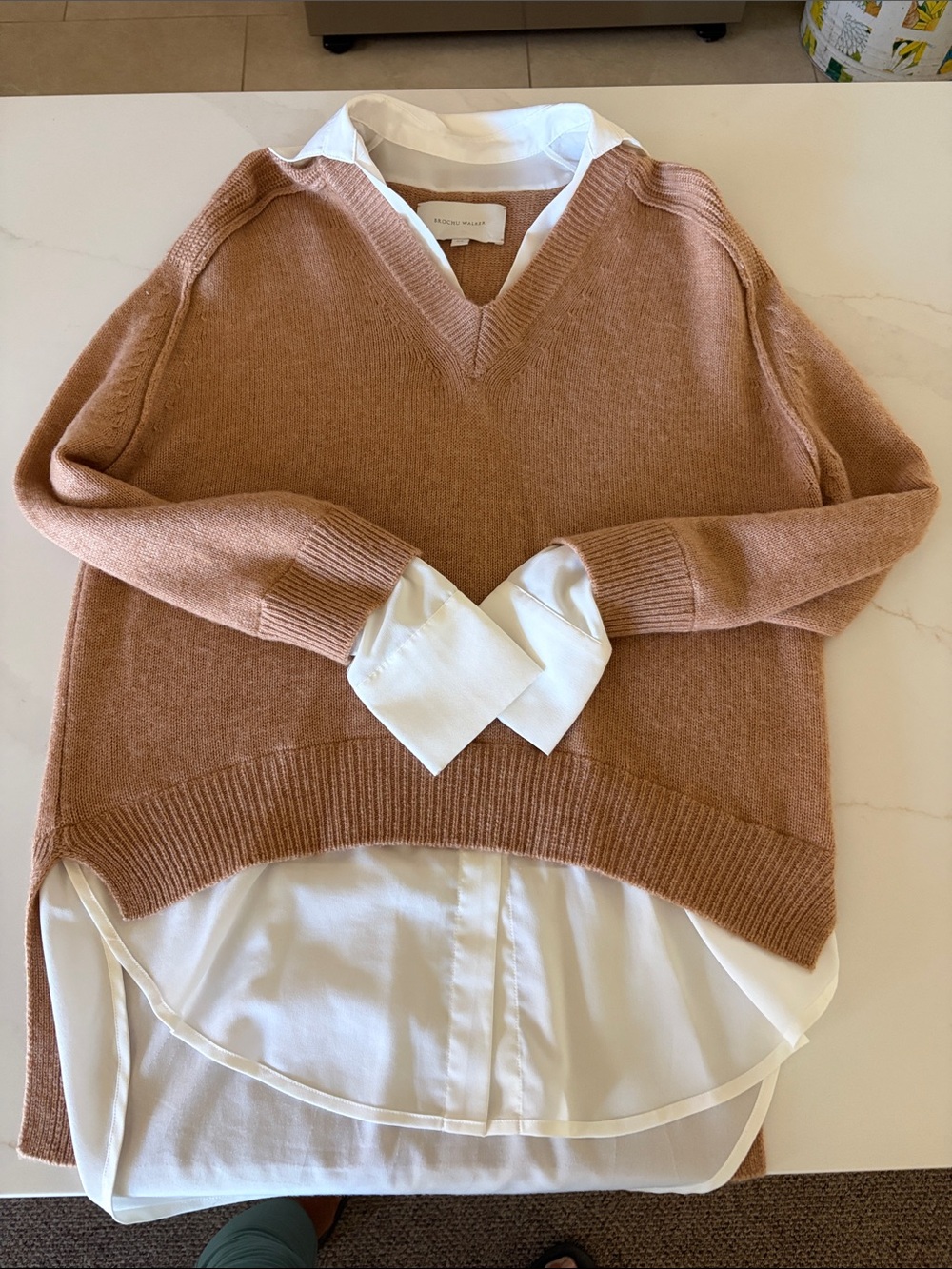 Brochure Walker Relaxed V-Neck Women's Sweater in Camel white Undershirt - Picture 4 of 5
